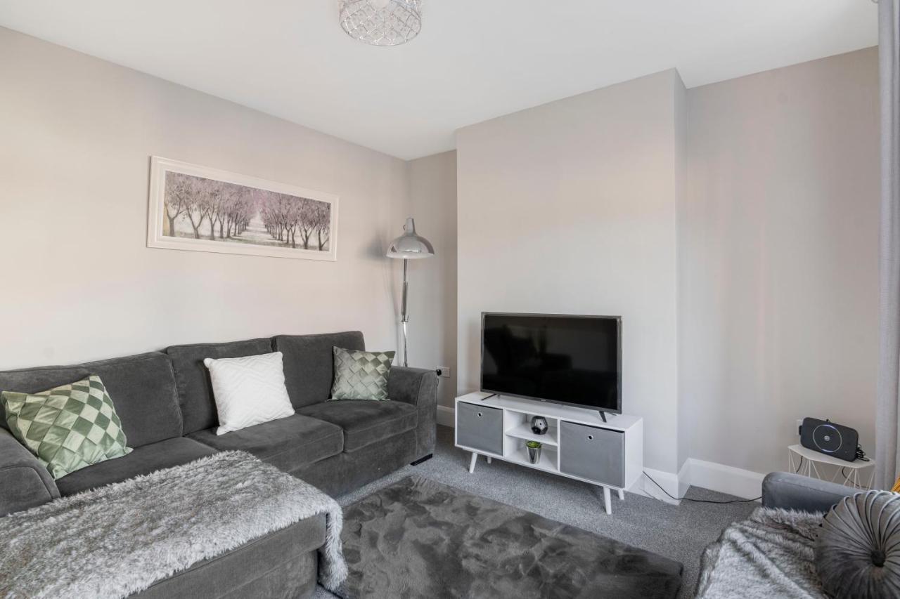 Spacious 3 Bed House, Netflix, Garden, Parking Southampton Kültér fotó